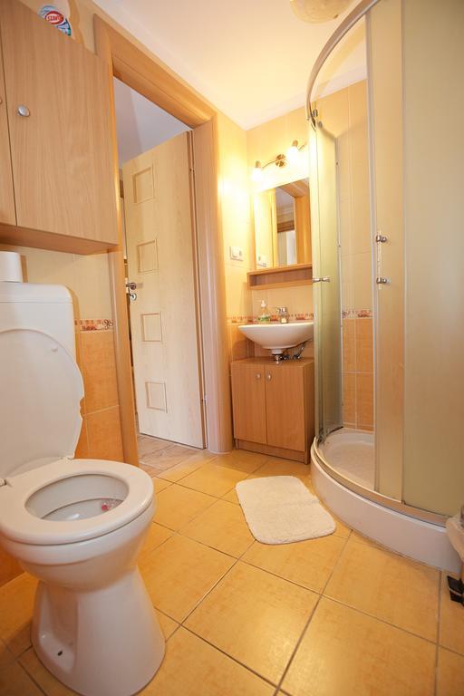 Zoli Apartmanok-Brody 51-53 ไฮจ์ดุสโซบอสโล ภายนอก รูปภาพ